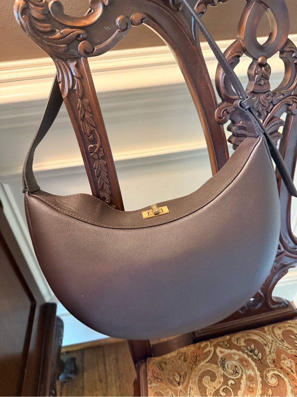 J.McLaughlin NWOT Cocoa Brown Leather handbag. Top bamboo latch closure. - Picture 2 of 15